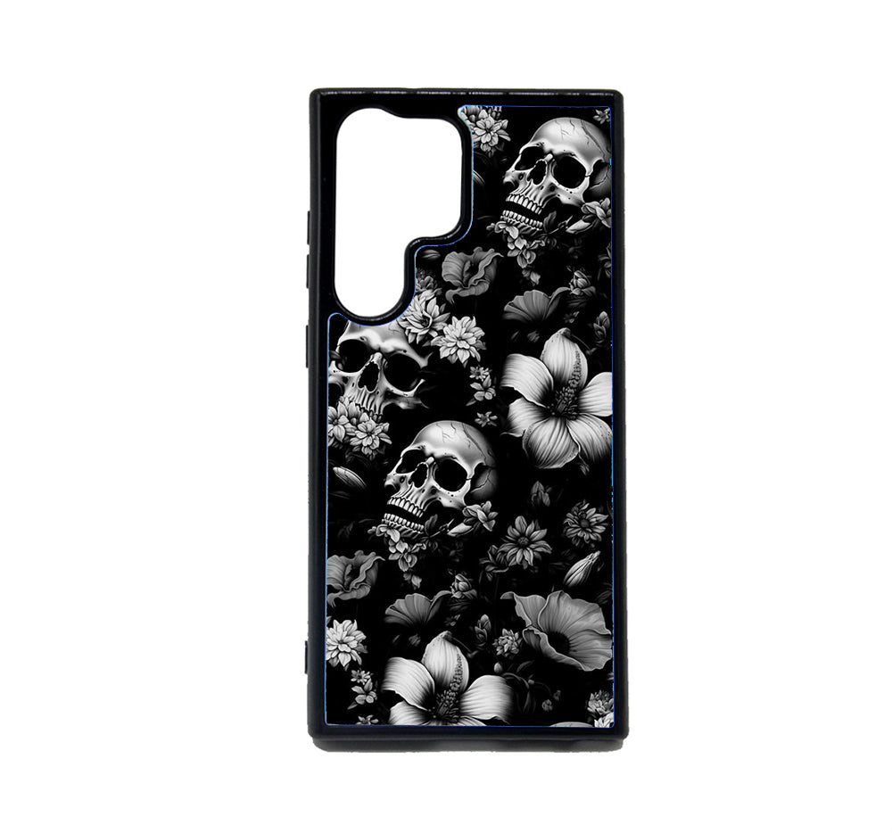 Black and White Skulls Galaxy S23 Ultra Case